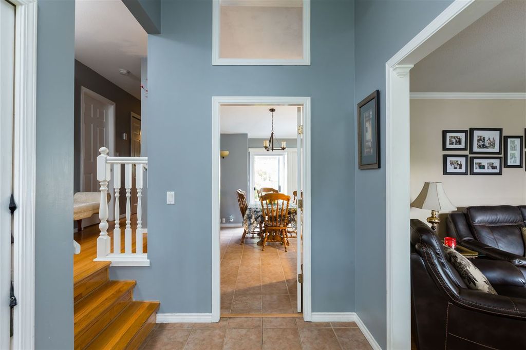 14512 Wellington Dr