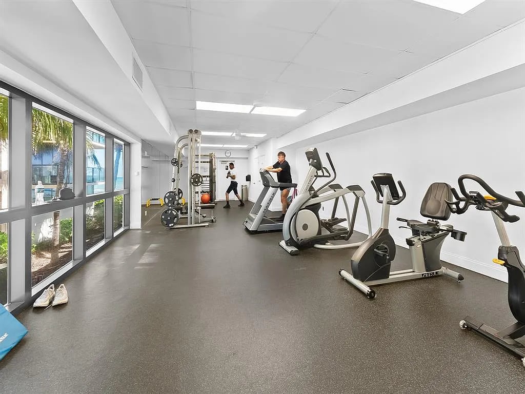 2101 S Ocean Drive 801