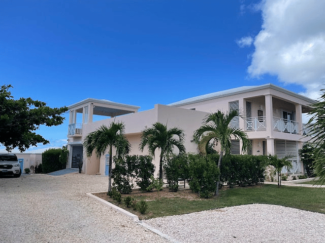 MAUCK VILLA