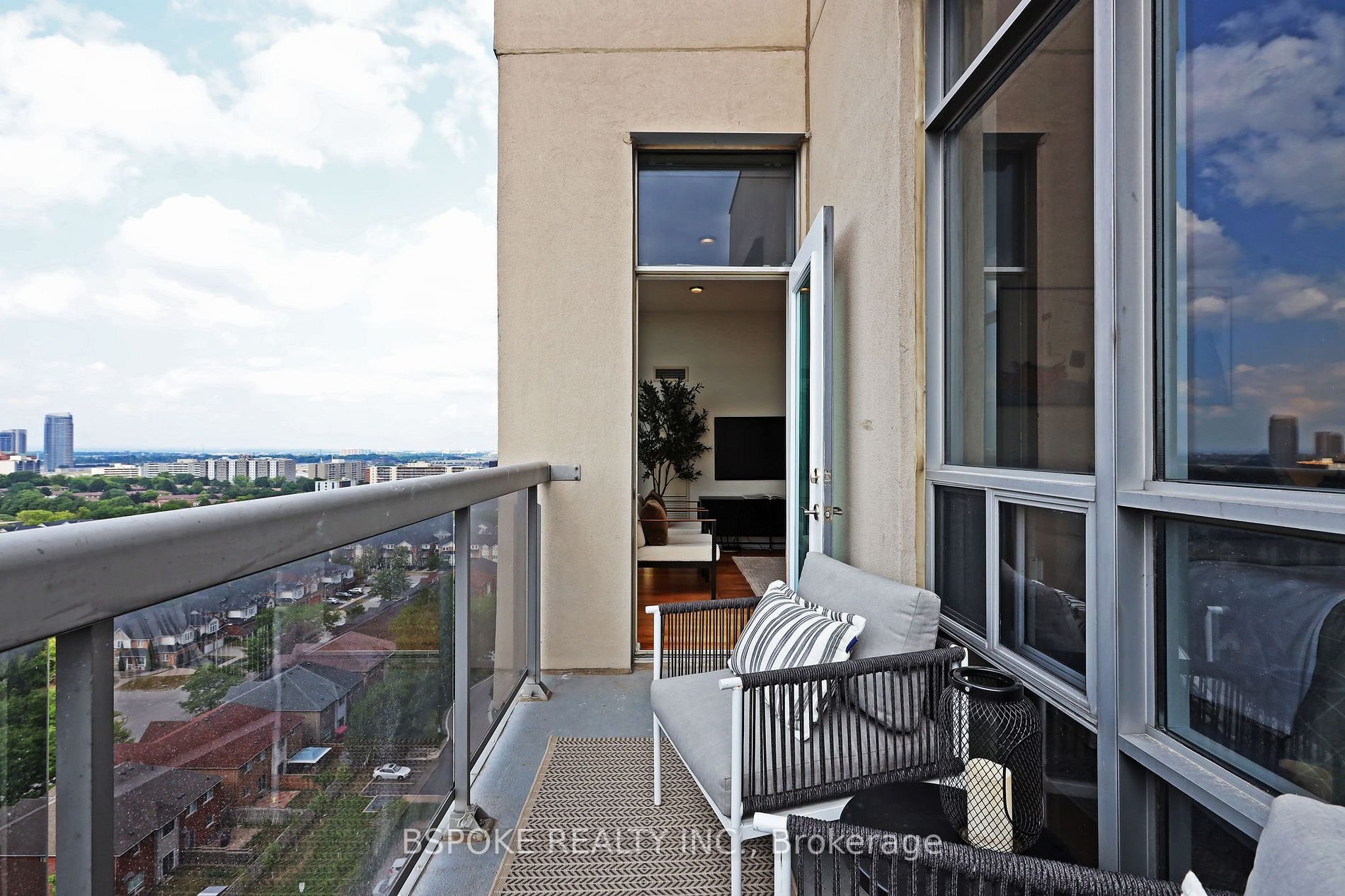 FAMILY PENTHOUSE