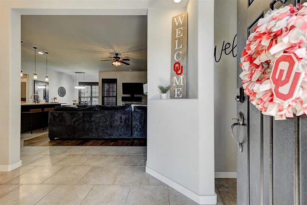3800 Presidio Cir