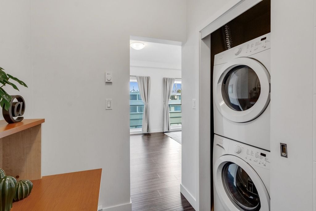 7727 Royal Oak Ave, #309