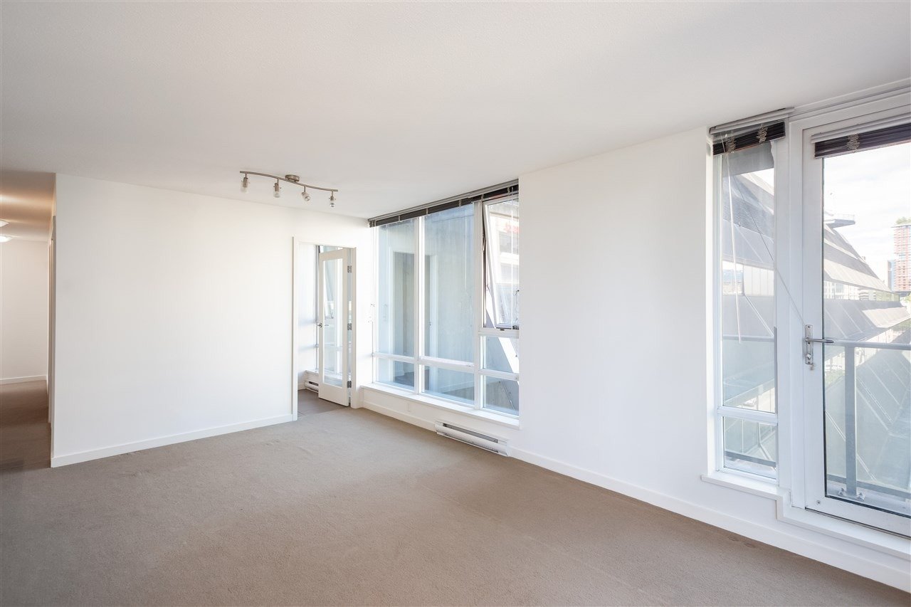 233 Robson St, #703