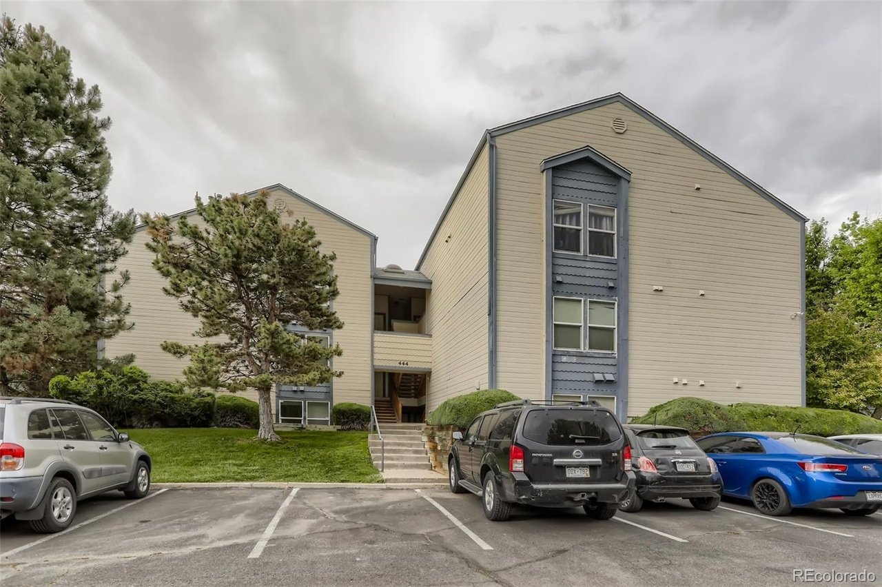 444 S Kittredge St #203