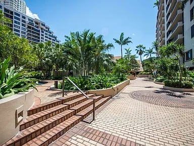 520 Brickell Key Dr #A1616