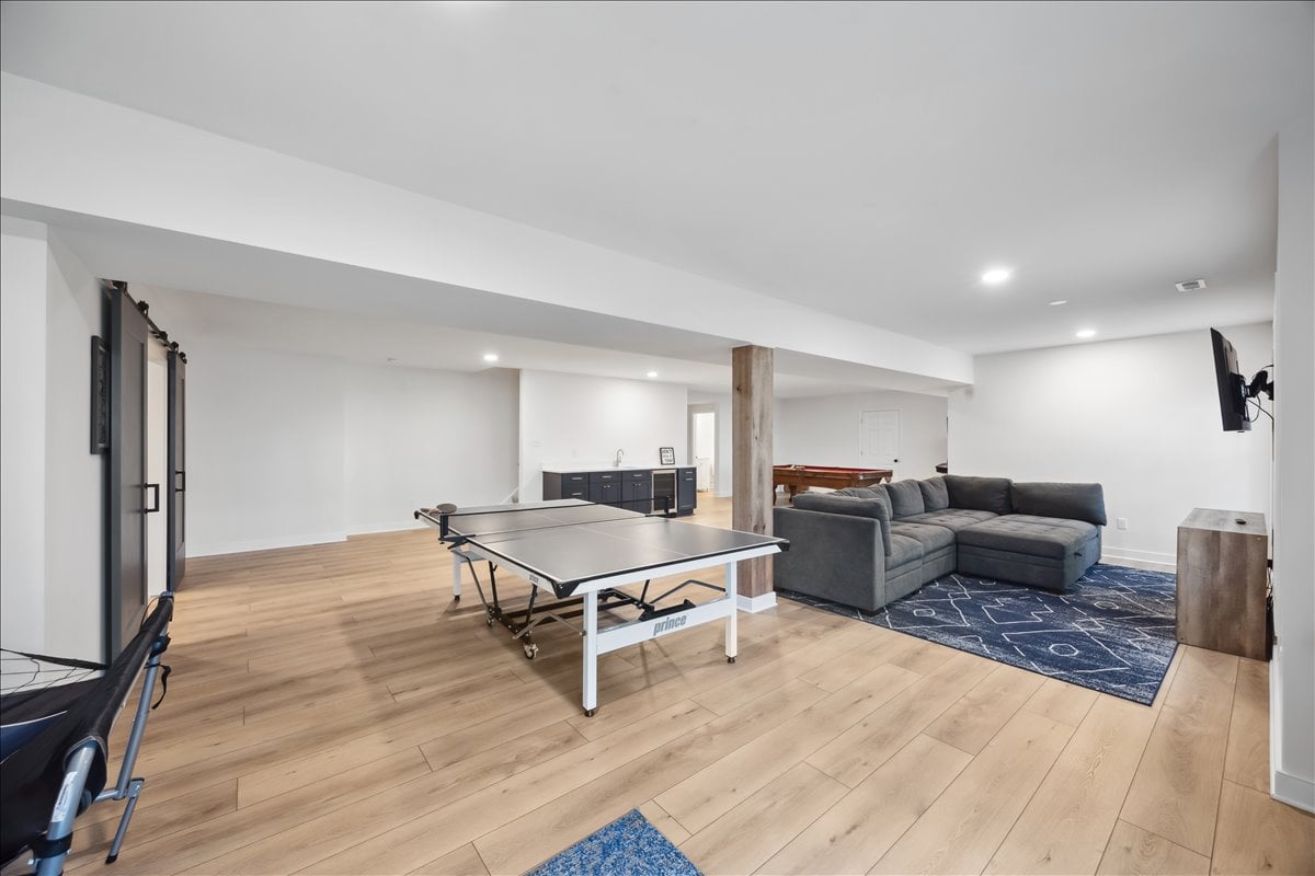 4513 Lake Summer Mews