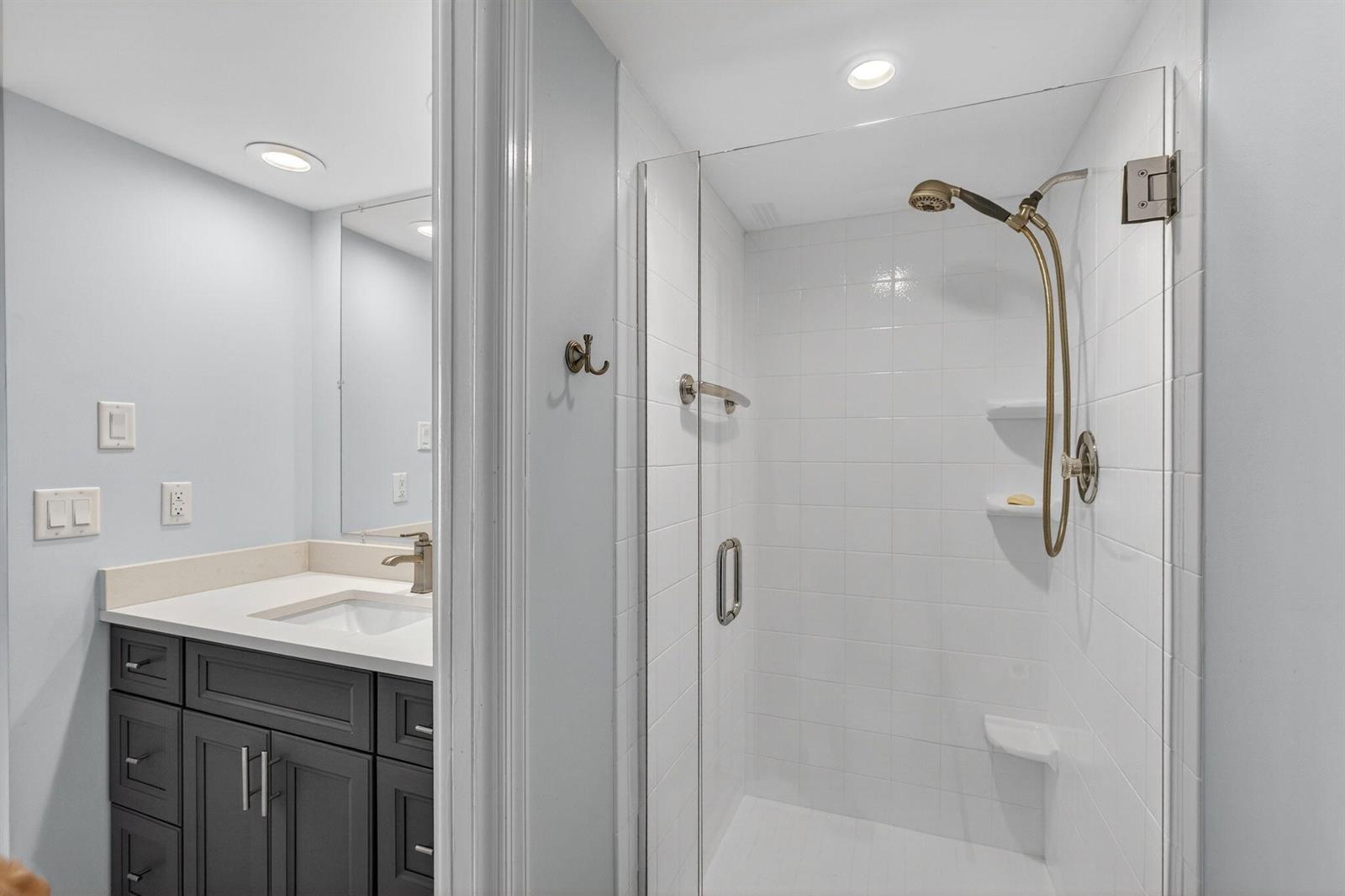 100 Paradise Harbour Boulevard #204