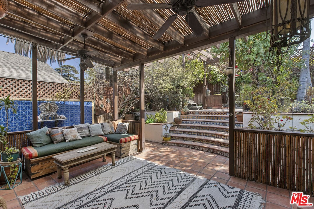 6105 Mount Angelus Dr