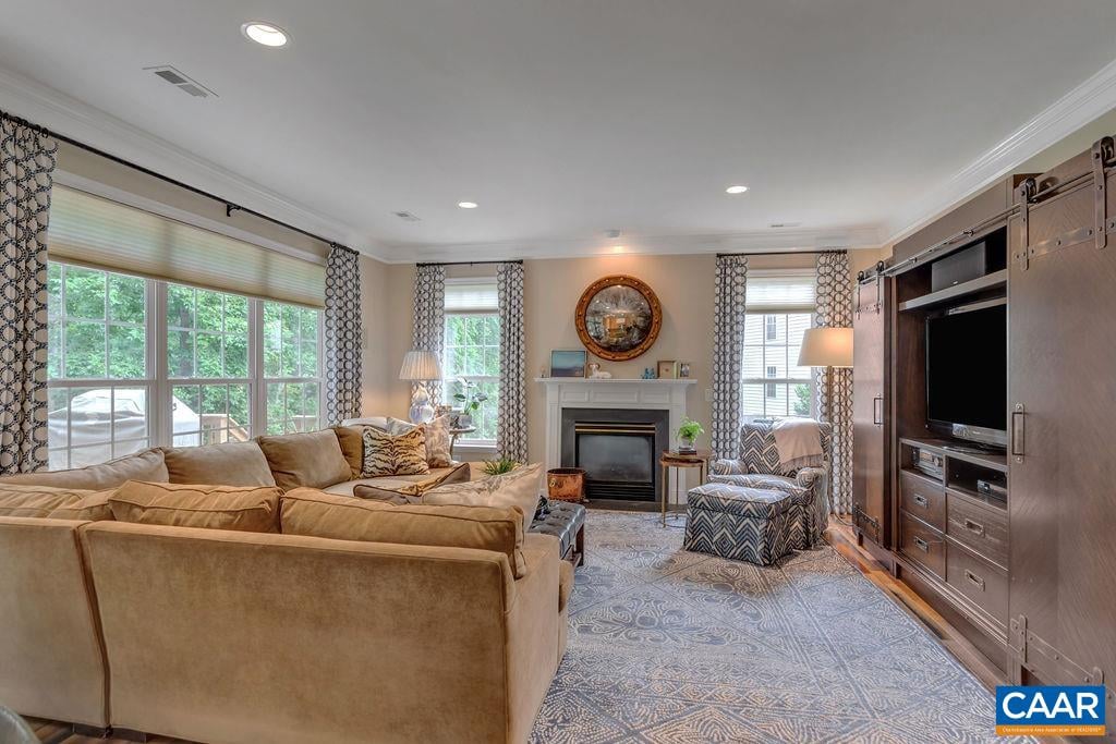 1323 Breckenridge Ct