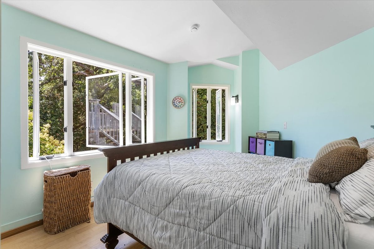 14275 Saratoga Avenue, Saratoga