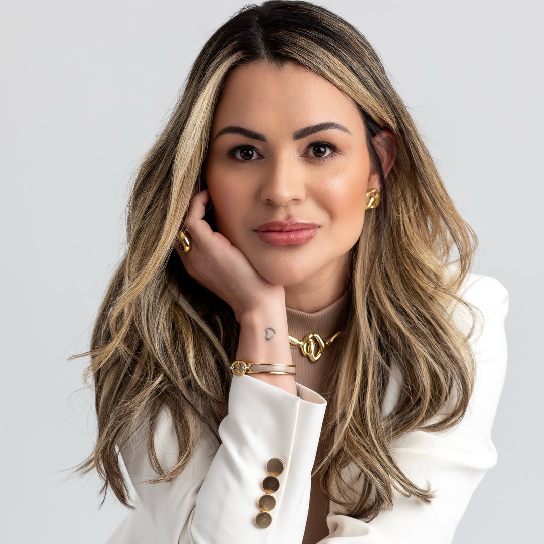 Jhuly Fernandes Short Hills, NJ Real Estate Agent Headshot