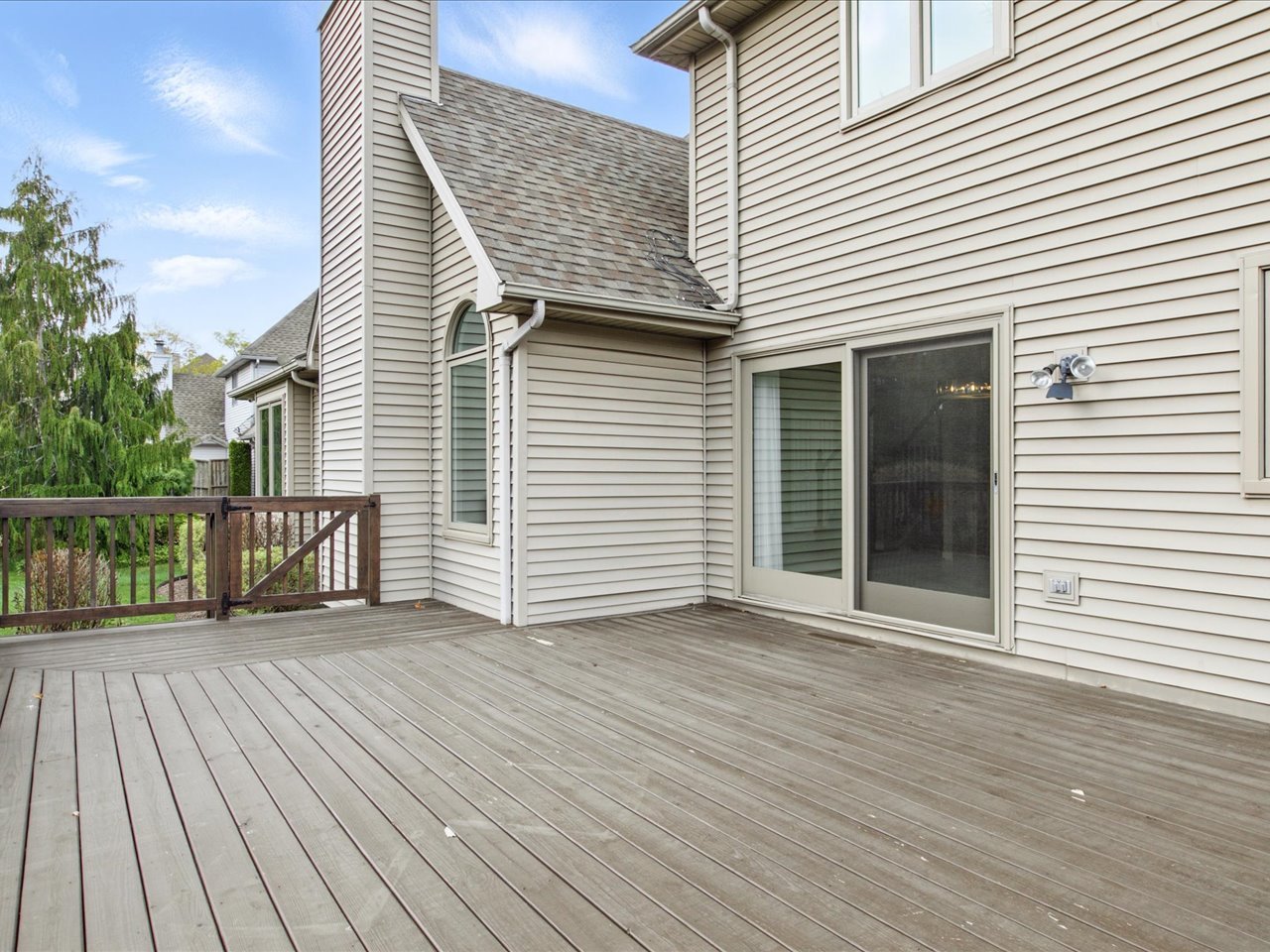 2849 Shorewood Blvd., Fort Gratiot, MI  48059