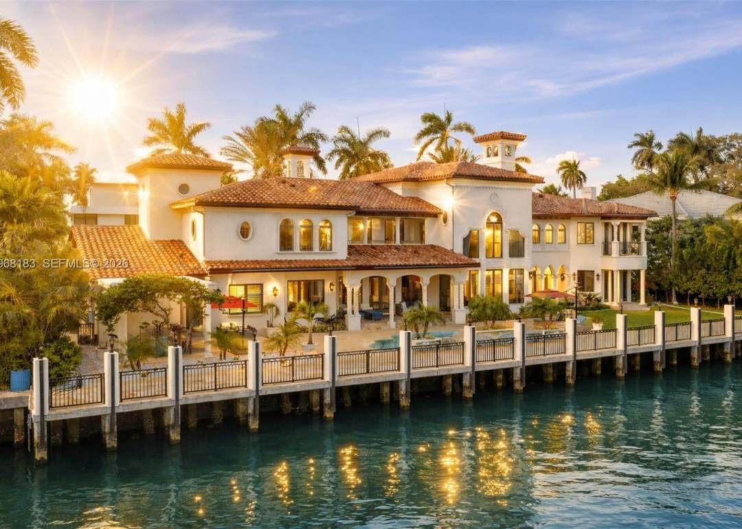 628 Coral Way