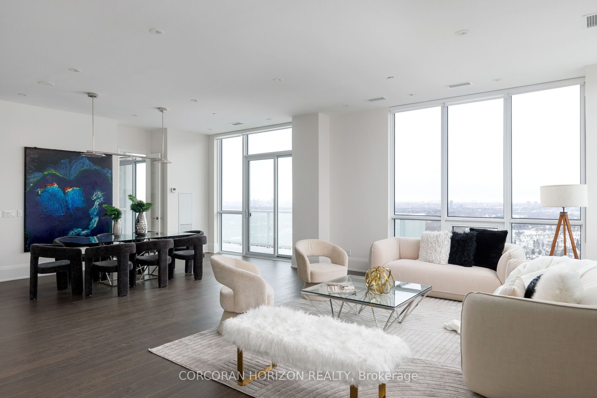 PENTHOUSE OPULENCE BY THE EGLINTON LRT
