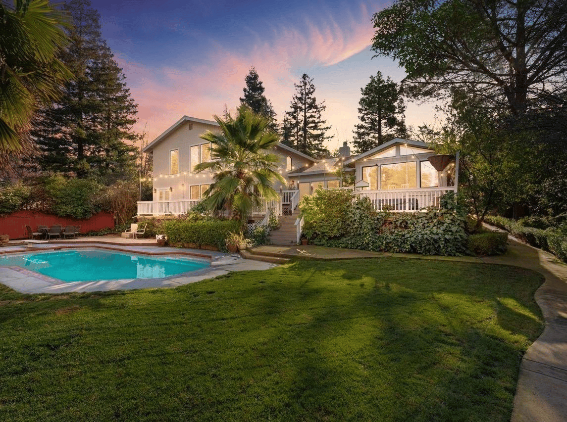 2725 Knollwood Drive