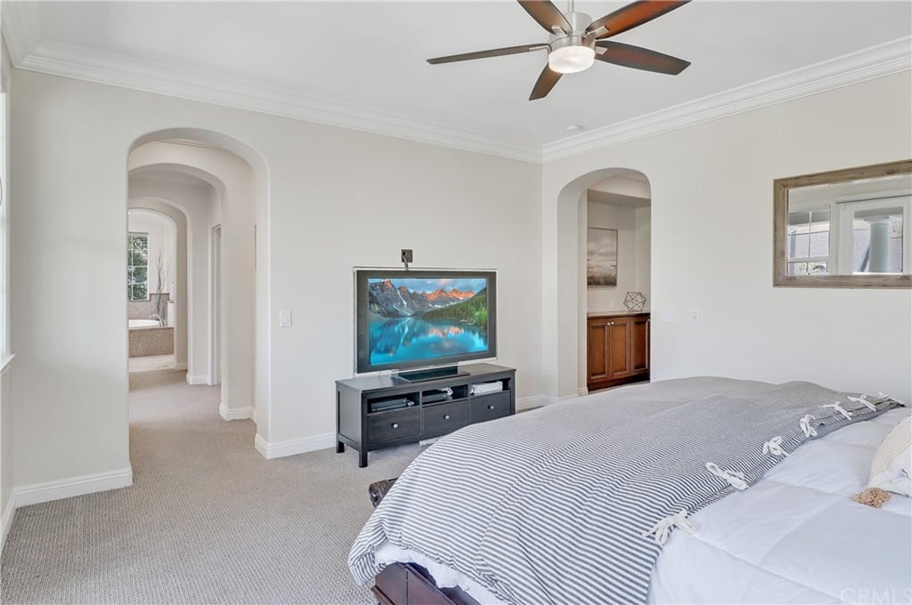 6 Galora Ln
