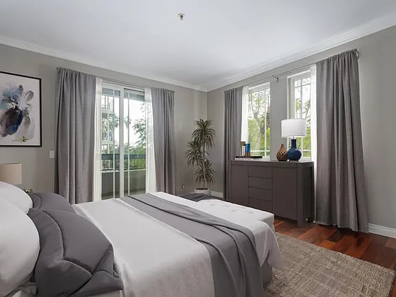 Spacious West Hollywood Townhome with 2 Beds, 3 Baths & Prime Location