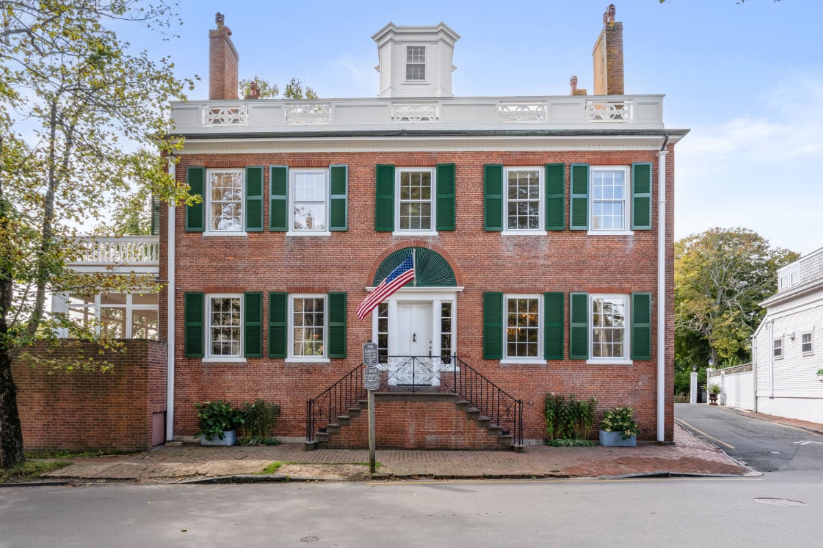 19 Pleasant Street - Moors End