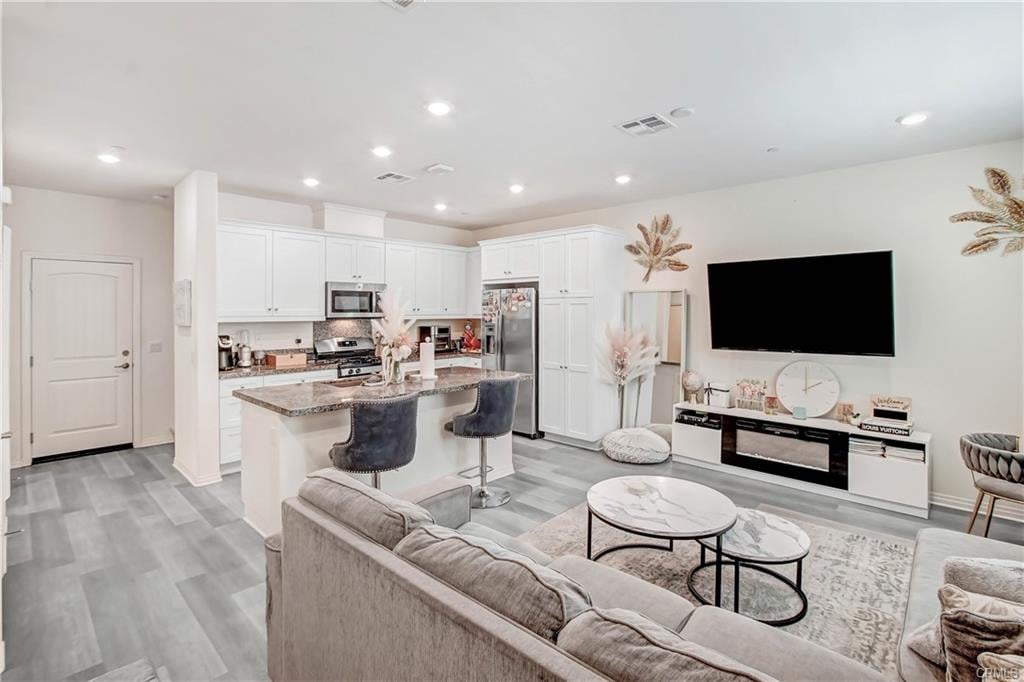 16047 Voyager Avenue, Chino, CA 91708
