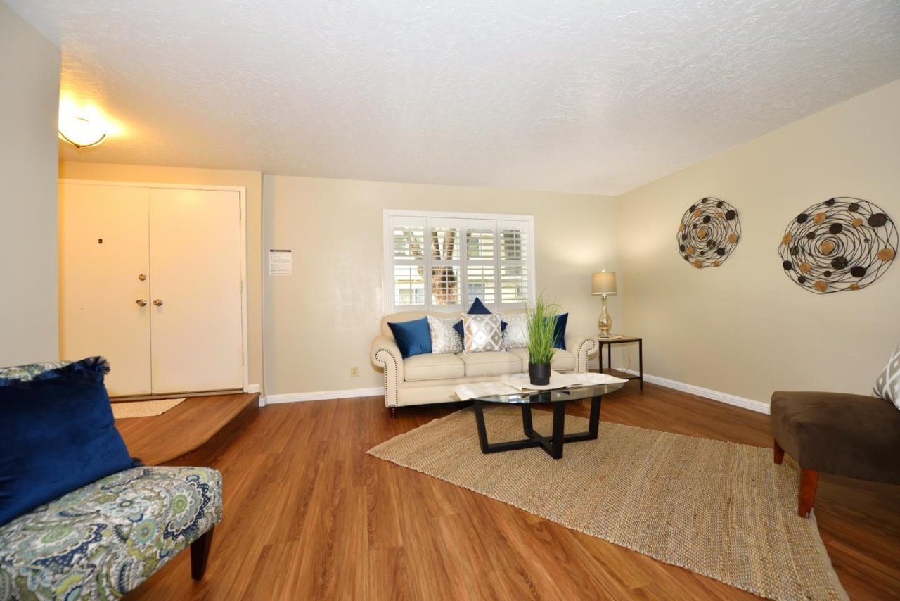 7066 Cypress Point Ct