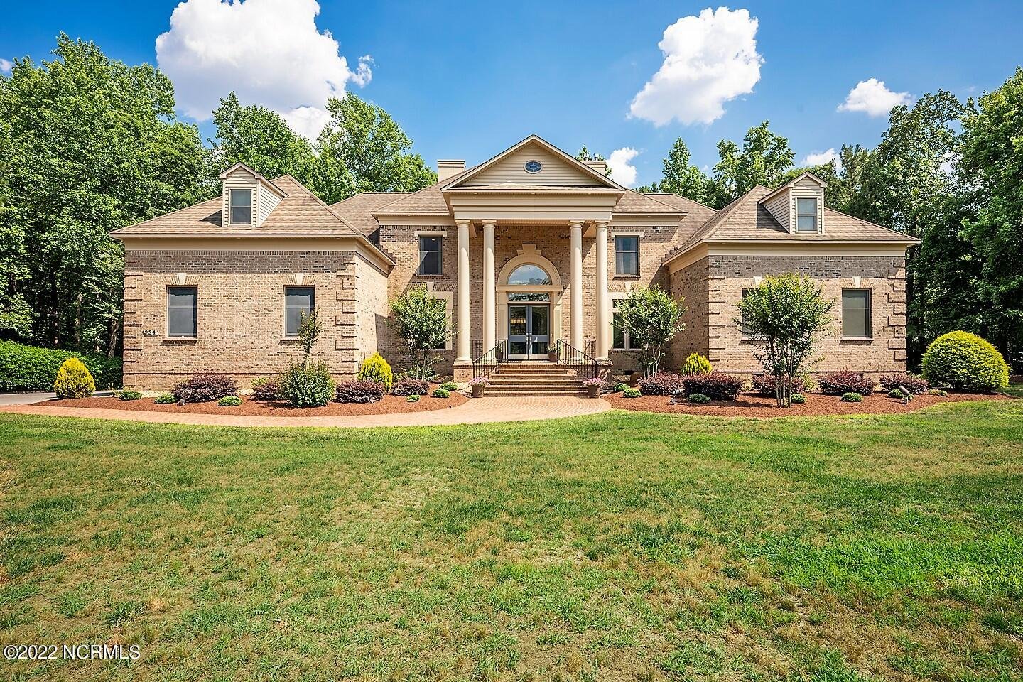 954 White Horse Dr