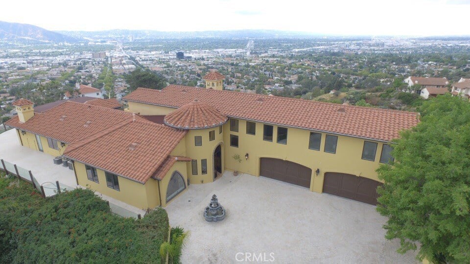 7 Skyline Dr