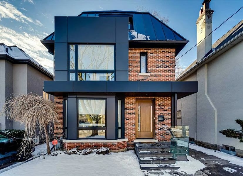 30 St Hildas Ave