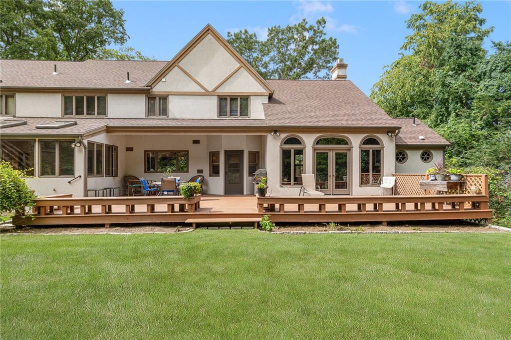 2 Lancers Lane, Lincoln, RI 02865