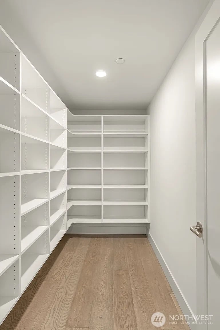 238 4th Avenue #300