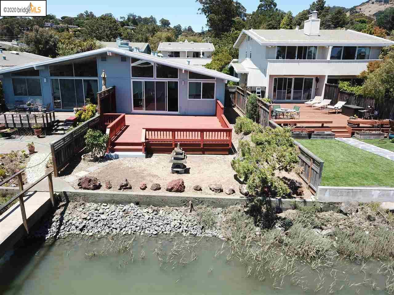 24 Porto Bello Dr