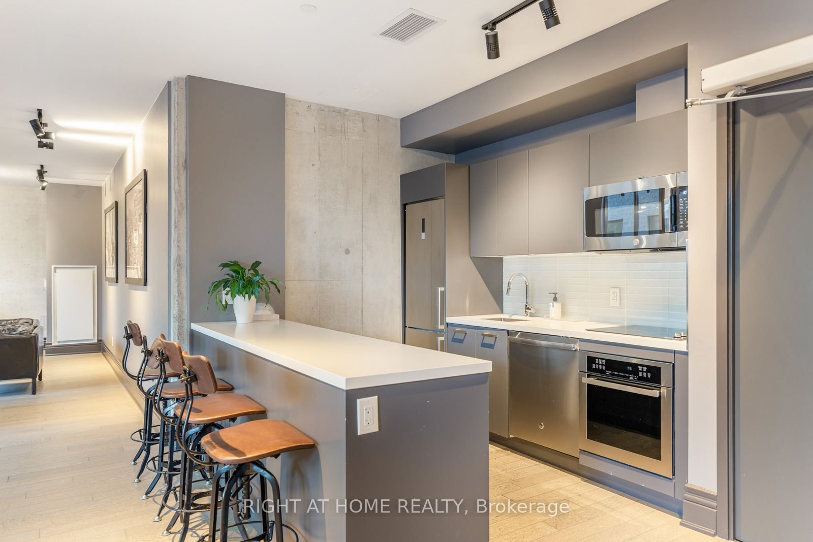 PENTHOUSE AT THE HARLOWE
