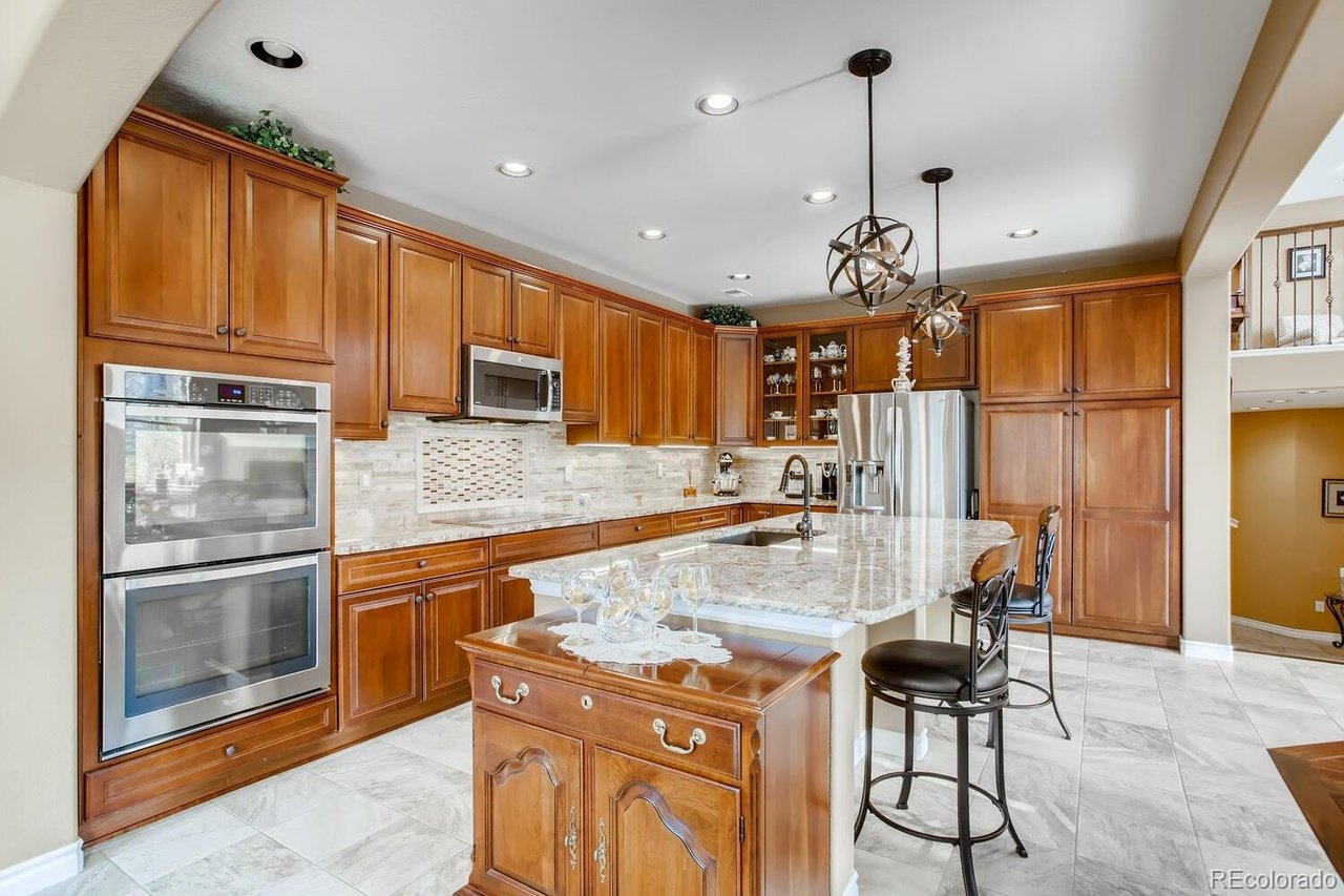 9506 Pendio Ct