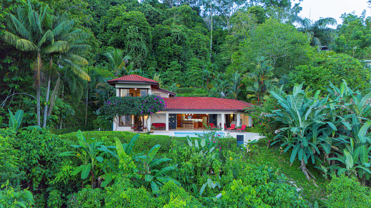 Private Luxury Villa with Whale Tail Ocean View Close to Downtown Uvita