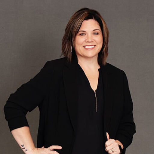 Angela Anderson Ohio Valley Real Estate Agent Headshot