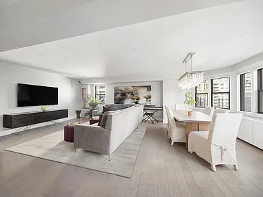 220 E 67th St APT 14C
