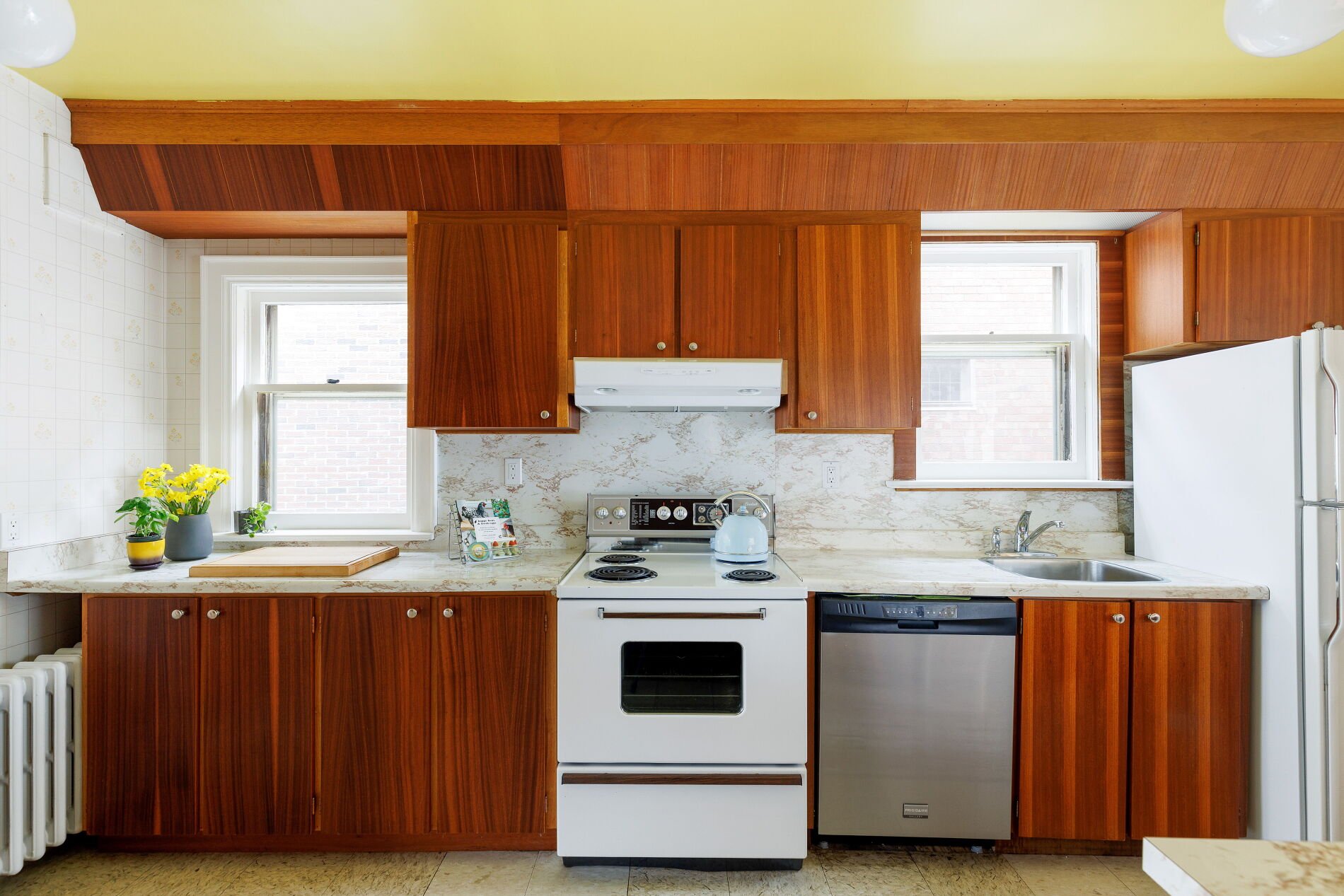 Detached Leaside Family Home