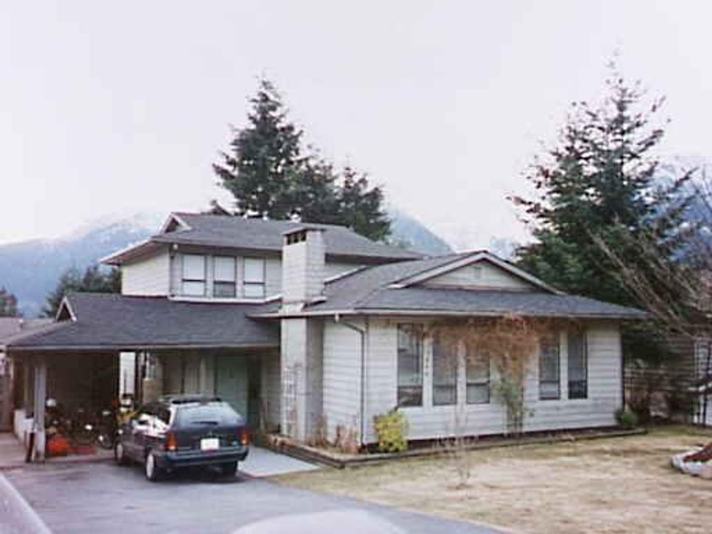 2538 Nairn Way