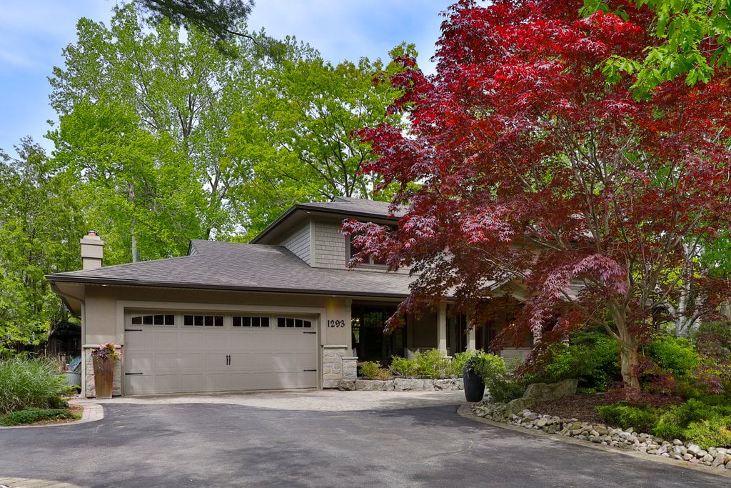 1293 Greenoaks Dr