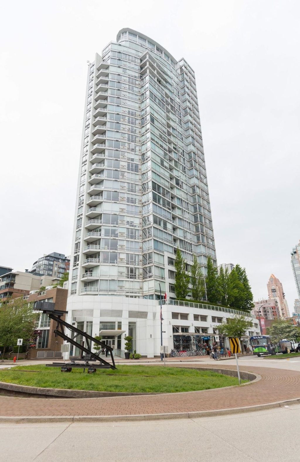 1201 Marinaside Cres, #2505