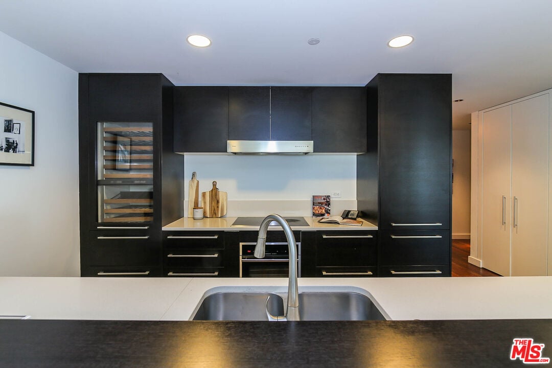 6250 Hollywood Blvd, #11N