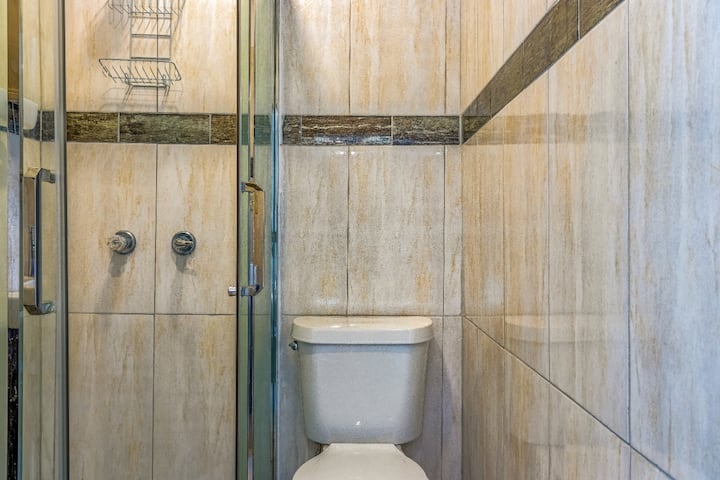 Beach House Apt 11 • Sleeps 4 • Kitchen + Sofa Bed - Airbnb