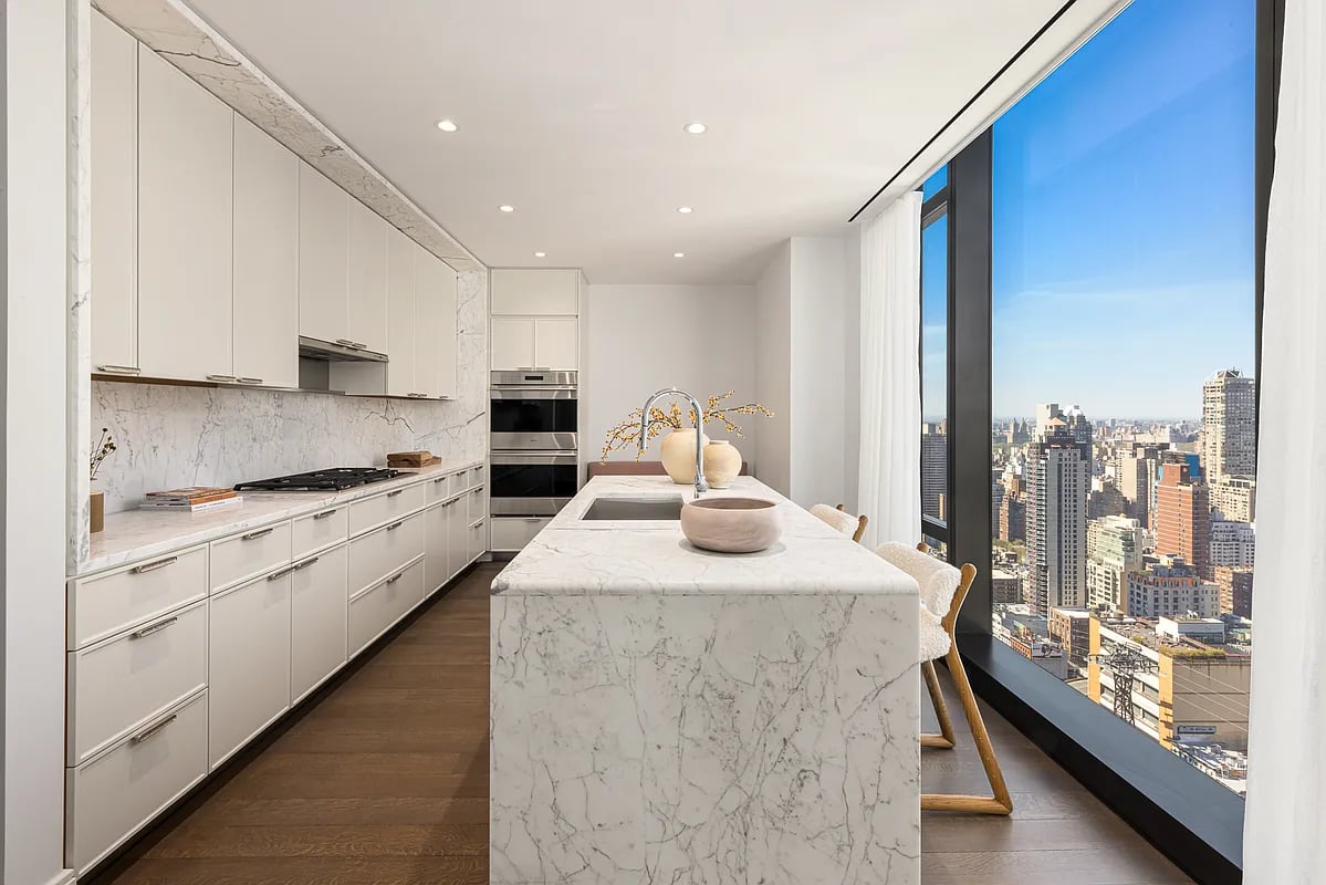 Sutton Tower NYC: Luxury Living on the East River