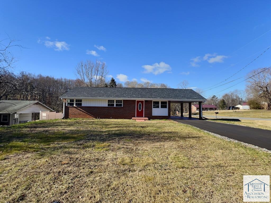 295 Rosewood Ave, Martinsville