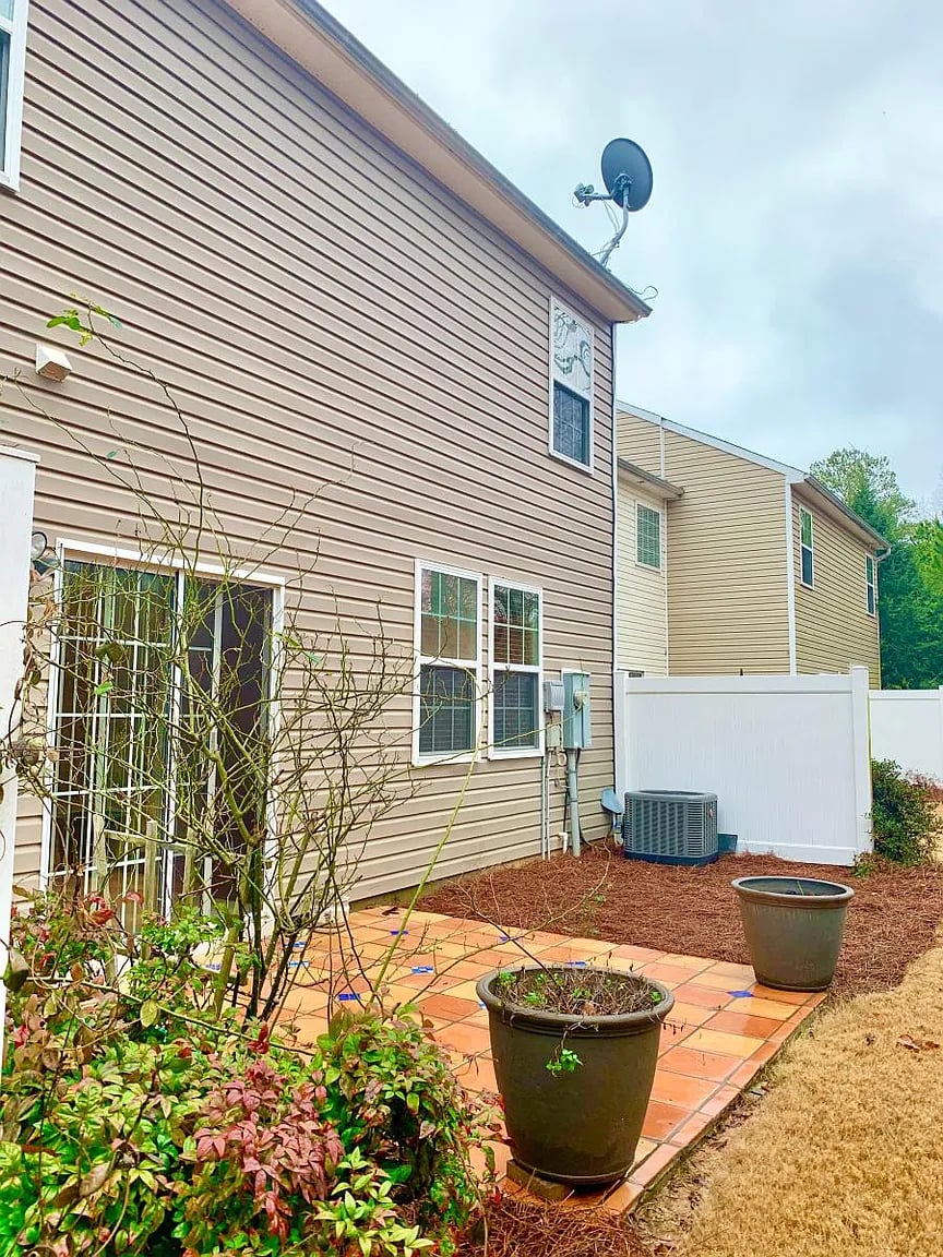 521 Windstone Trl