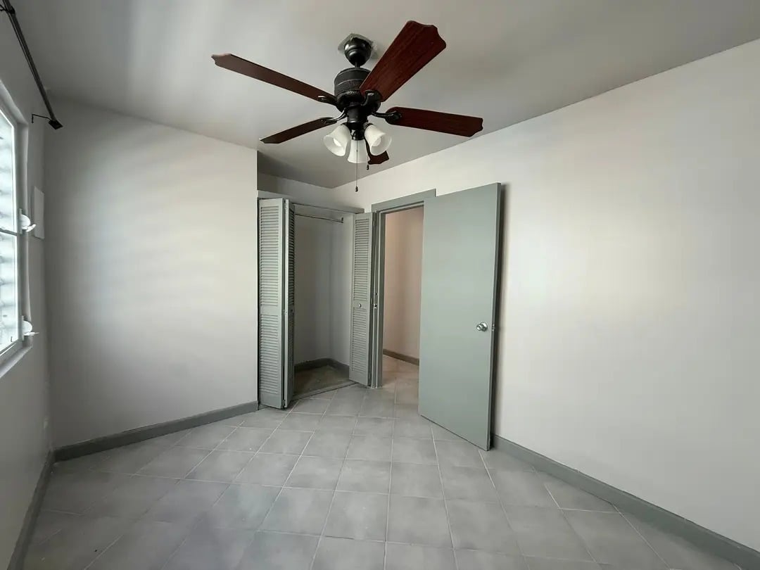 1067 Road Town 3 Bedroom Apartment 