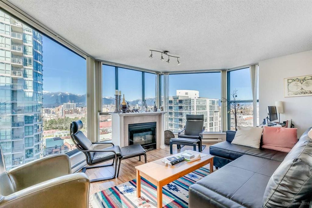 1128 Quebec St, #1301