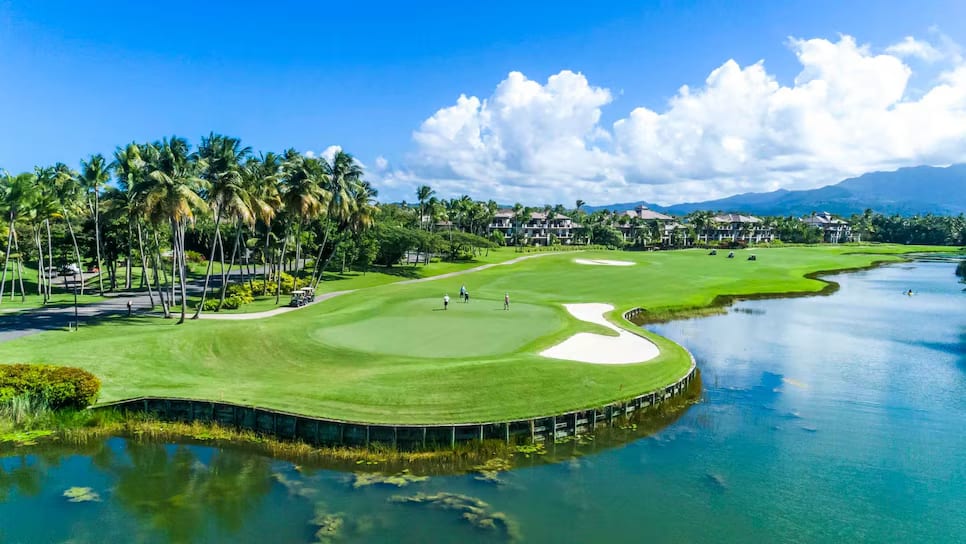 Beyond the Green: The Ultimate Guide to Investing in Puerto Rico Golf Course Real Estate