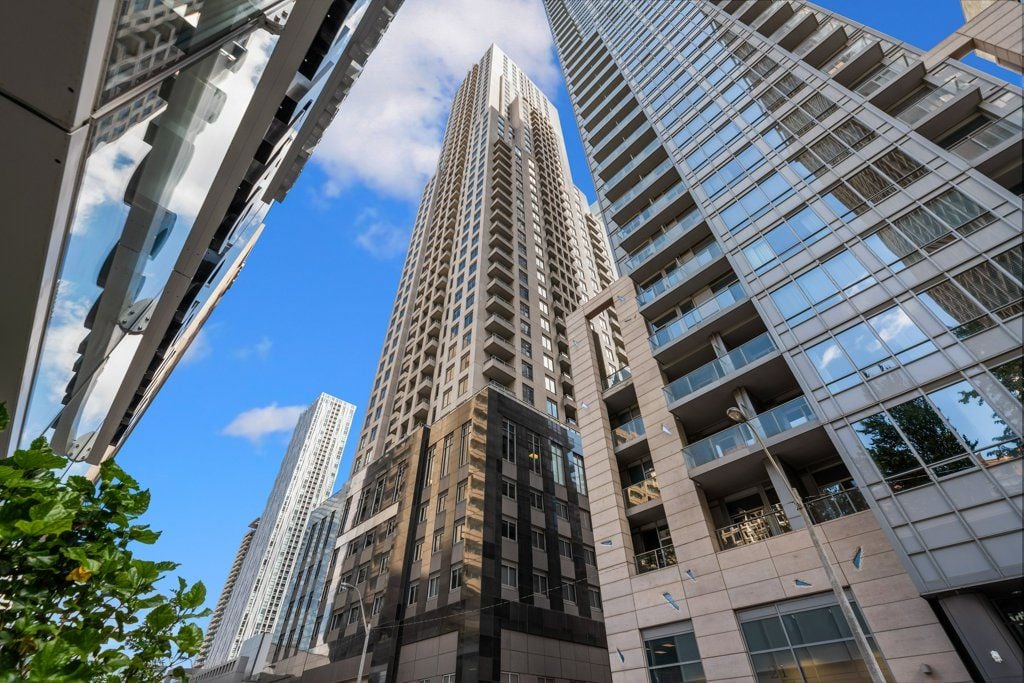 Uptown Residences 1-Bedroom Suite