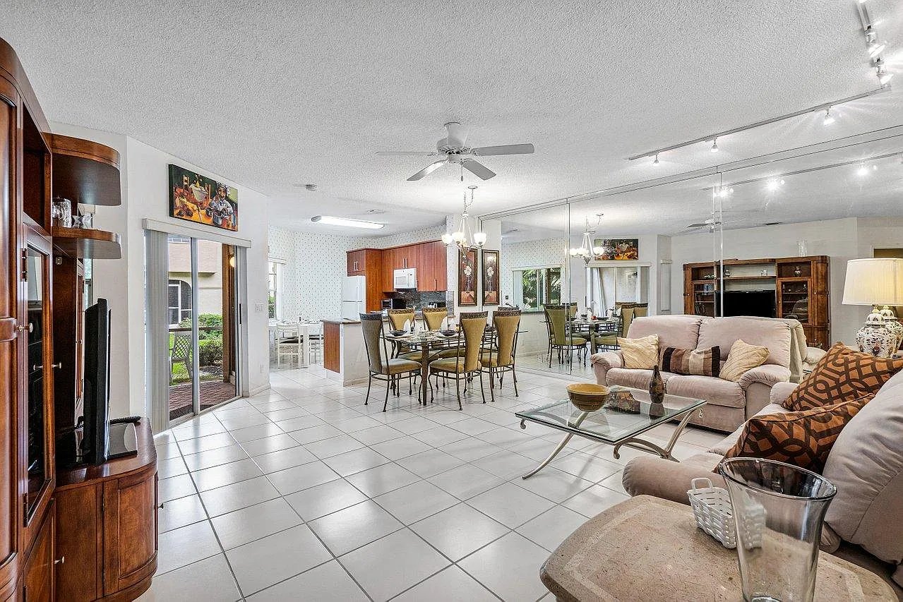 6566 Via Regina #6566