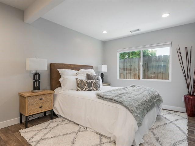 330 Palisades Dr